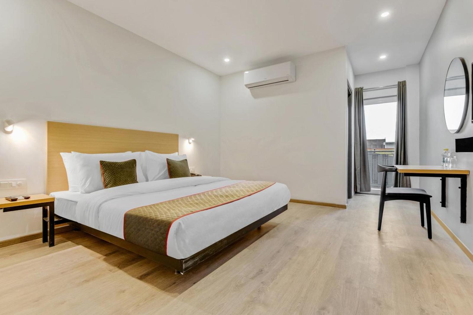 Grand Cozy Cave 3* New Delhi