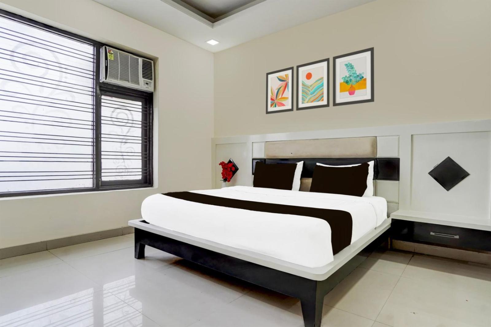 Grand Cozy Cave 3* New Delhi